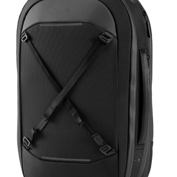 - Nomatic Navigator Pack - 15L - Picture 9 of 15